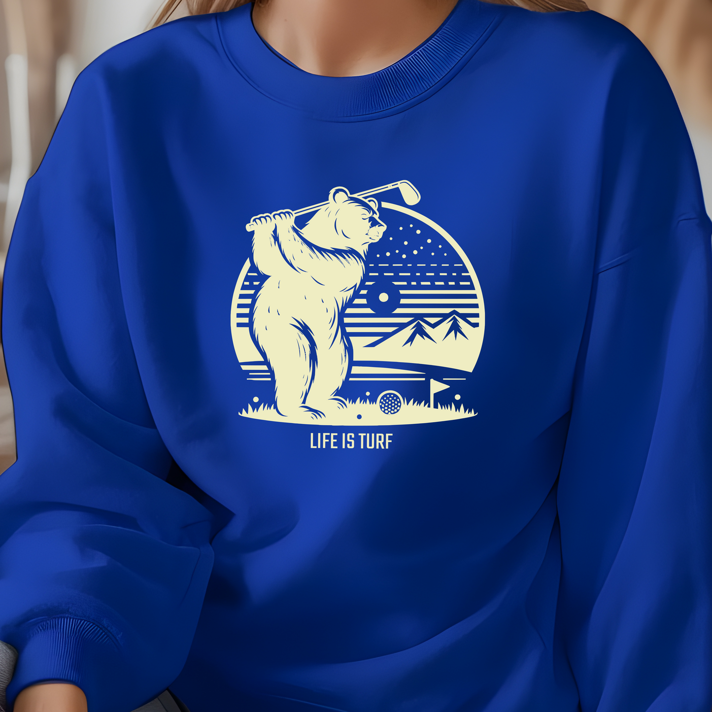 Golfing Bear - Sweatshirt